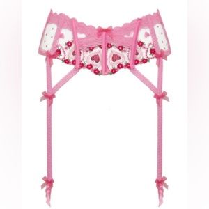 Whimsical Garden Garter